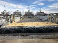 Barco de tripulação à venda