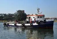Navio de abastecimento à venda