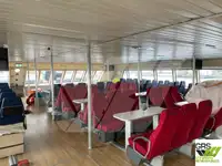 Barco de tripulação à venda