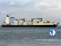 Navio frigorífico à venda