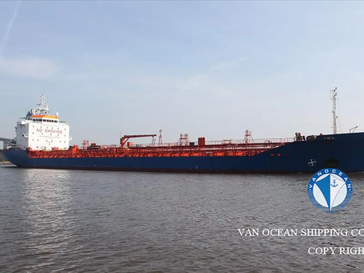 Navio-tanque de óleo/produtos químicos à venda