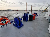 Barco de tripulação à venda