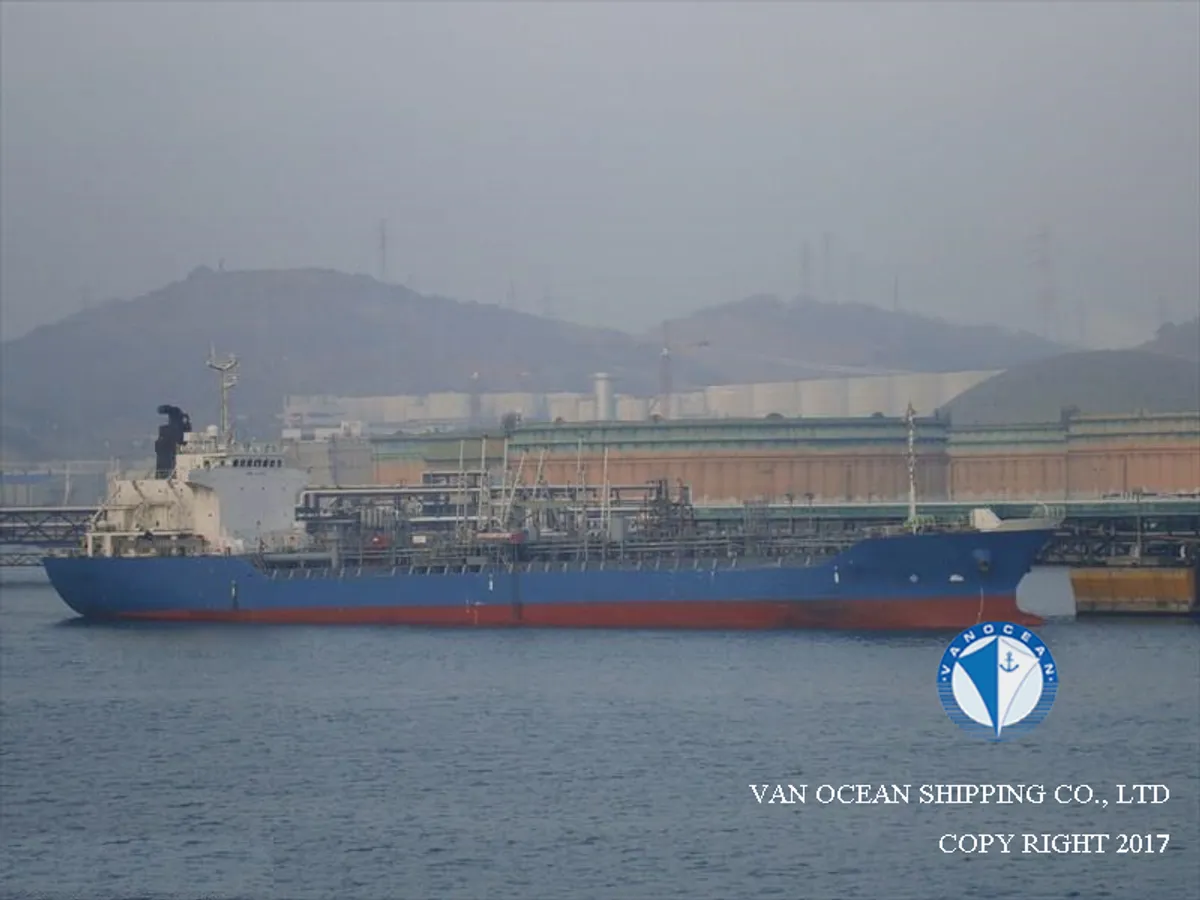 Navio-tanque de óleo/produtos químicos à venda