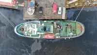 Rebocador à venda