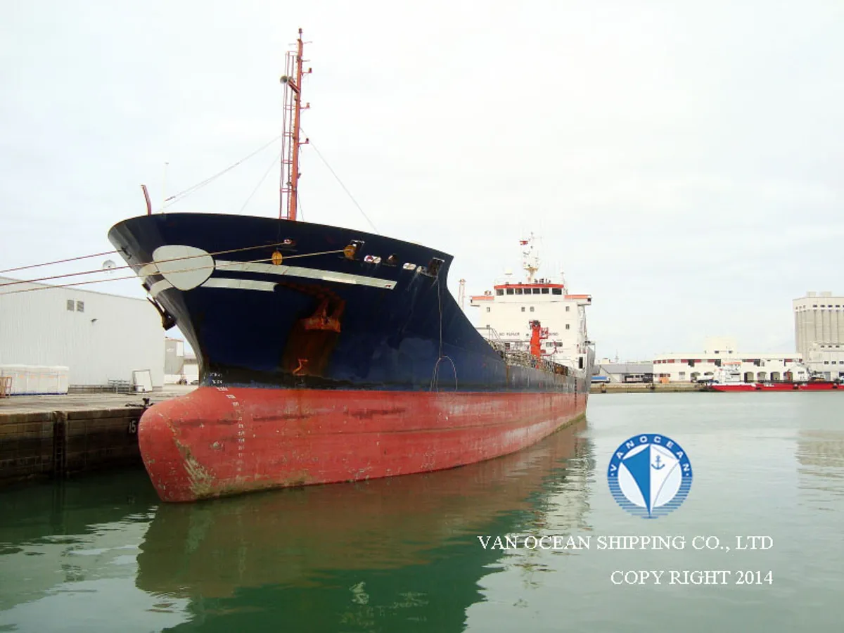 Navio-tanque de óleo/produtos químicos à venda