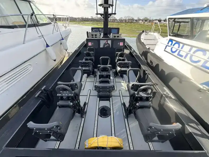 Bote inflável rígido à venda