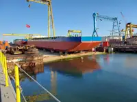 Barcaça à venda