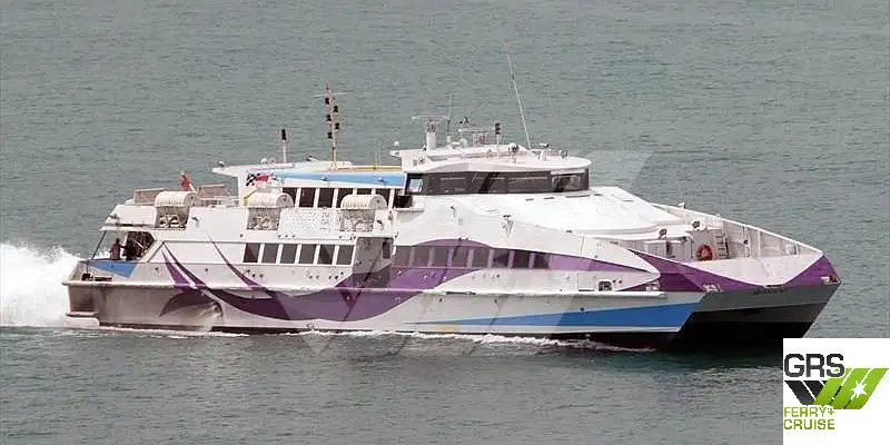 Navio de passageiros à venda
