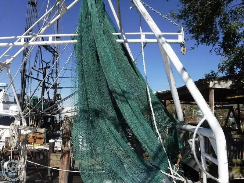 Navio de pesca de arrasto à venda