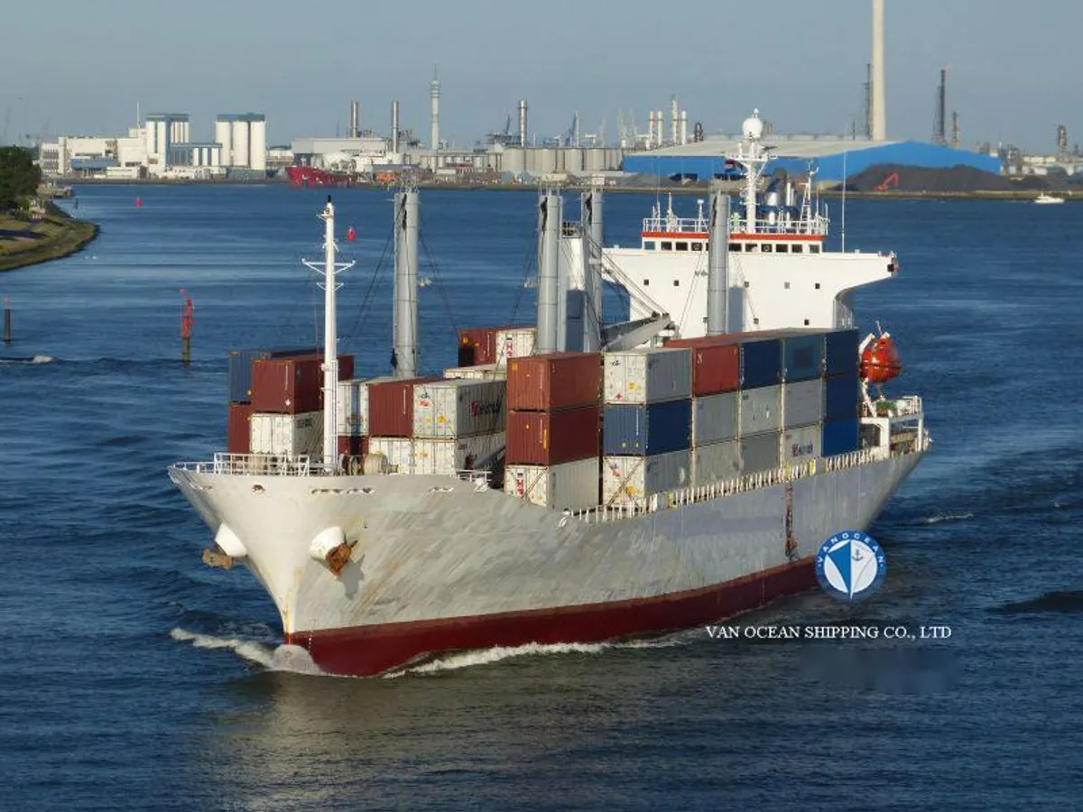 Navio frigorífico à venda