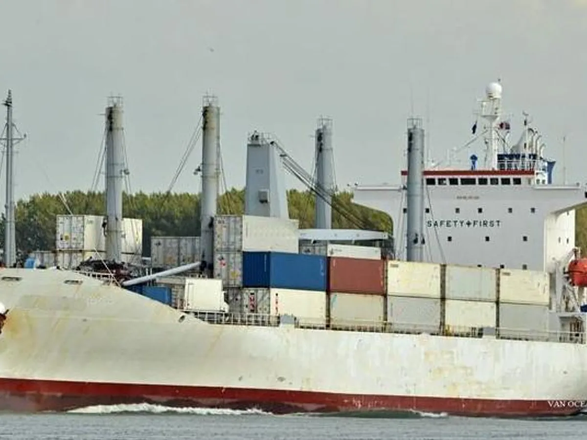 Navio frigorífico à venda