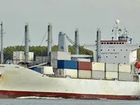Navio frigorífico à venda