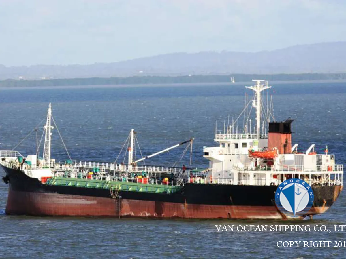 Navio-tanque de óleo/produtos químicos à venda