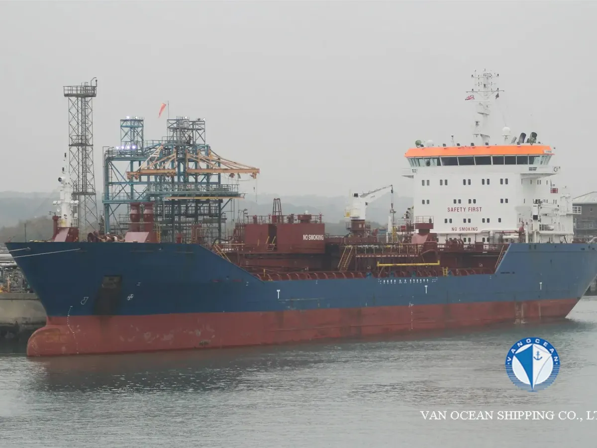 Navio-tanque de óleo/produtos químicos à venda