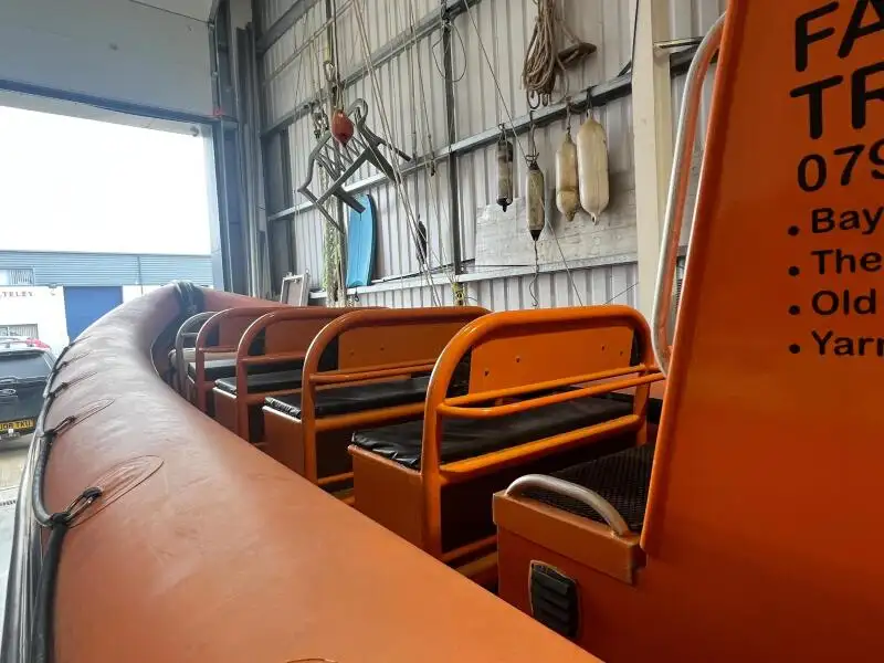 Barcos de trabalho à venda