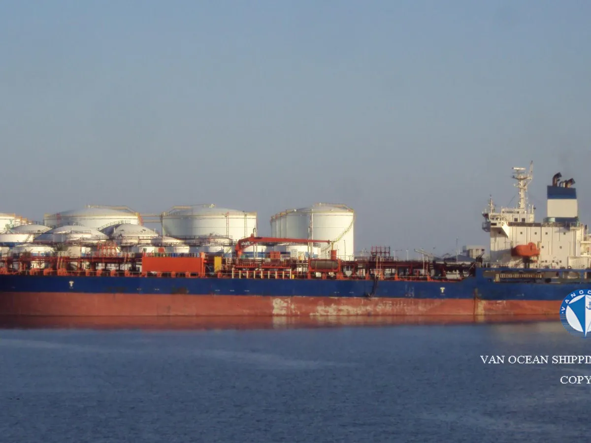 Navio-tanque de óleo/produtos químicos à venda