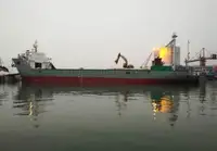 Barcaça à venda