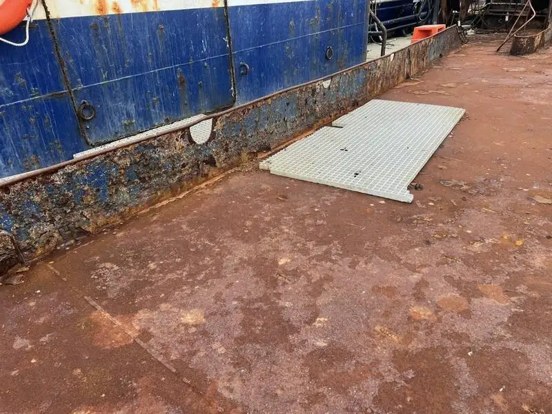 Navio de pesca de arrasto à venda