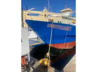 Navio de passageiros à venda