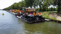 Navio porta-contêineres à venda