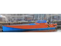 Barco de tripulação à venda