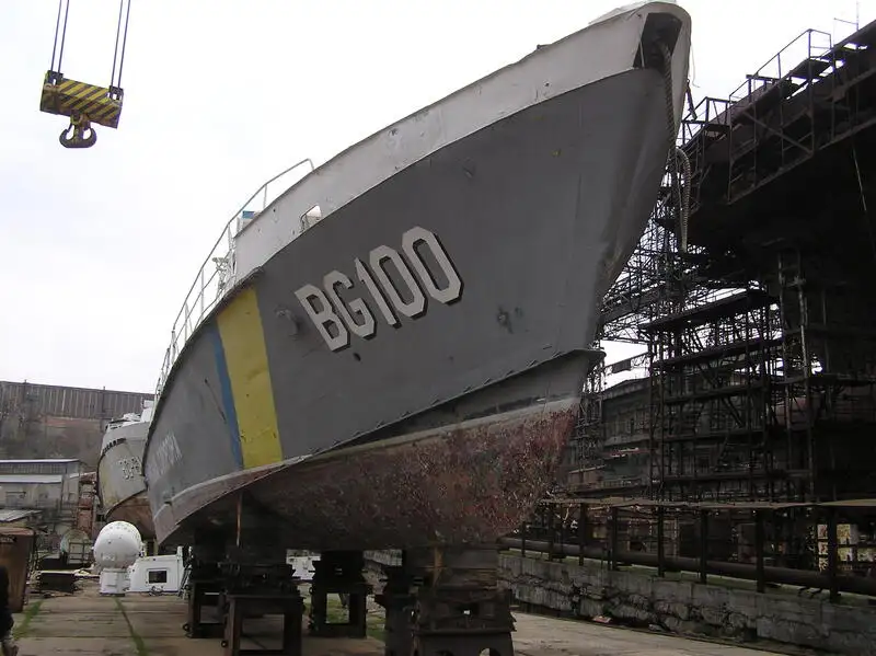 Navio de patrulha à venda