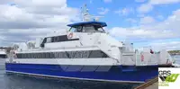 Catamarã à venda