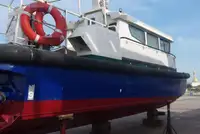 Barco de tripulação à venda