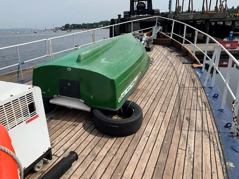 Barco piloto à venda