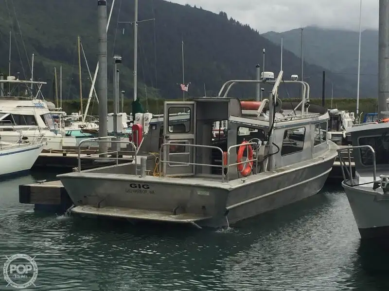 Barco de tripulação à venda