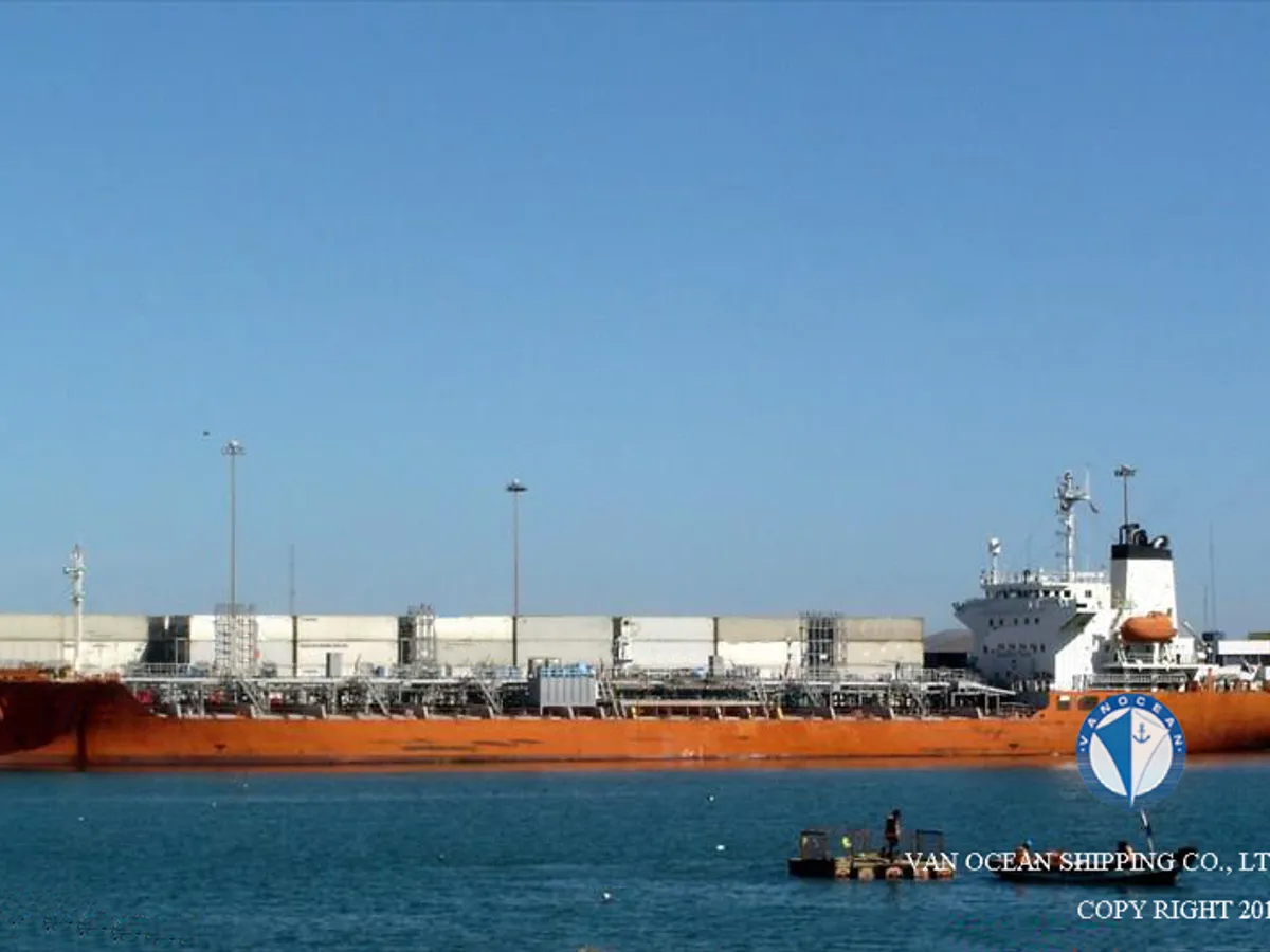 Navio-tanque de óleo/produtos químicos à venda
