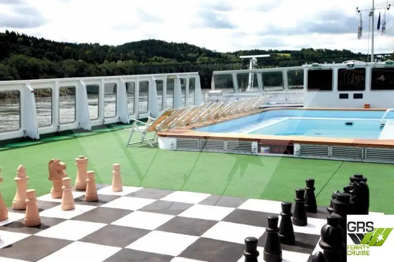 Navio de cruzeiro à venda