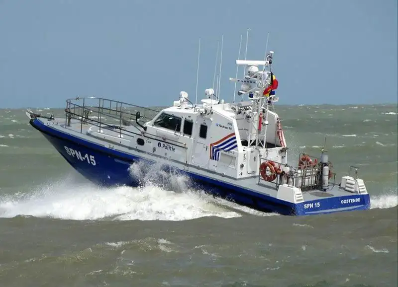 Navio de patrulha à venda
