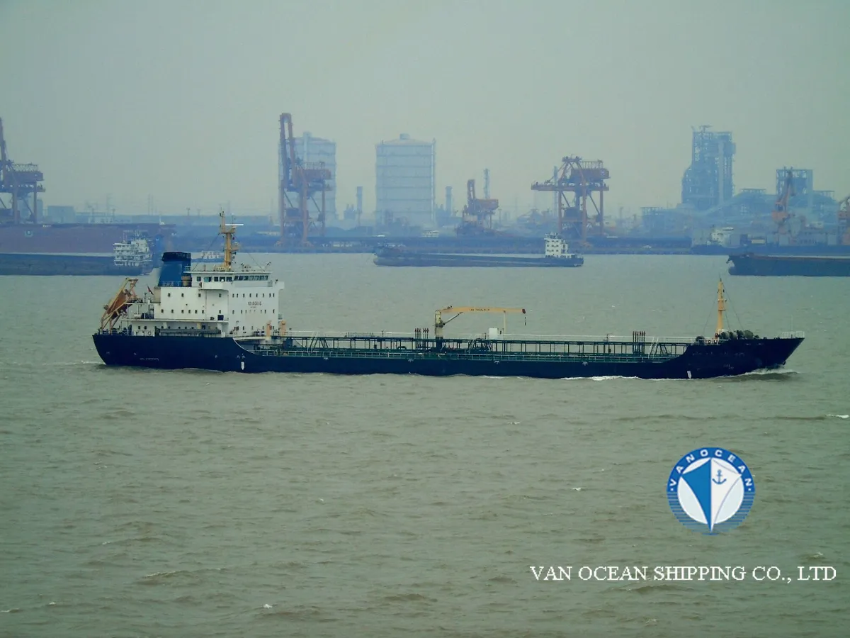 Navio-tanque de óleo/produtos químicos à venda