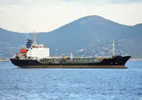 Oil/Chemical tanker à venda