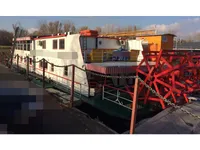Navio porta-contêineres à venda