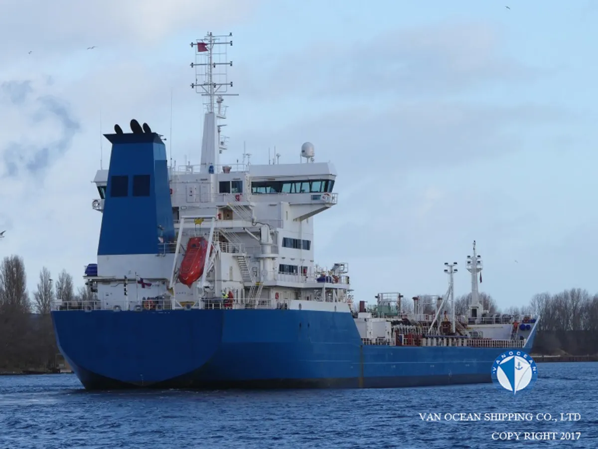 Navio-tanque de óleo/produtos químicos à venda