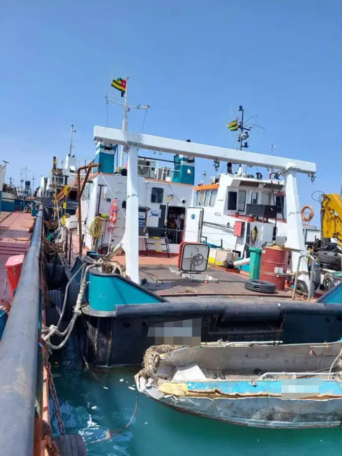 Navio de pesquisa à venda