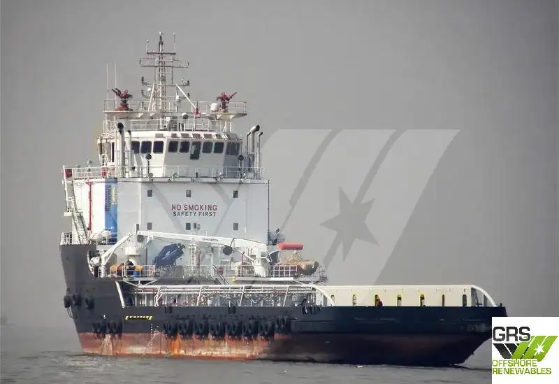 Navio de abastecimento à venda