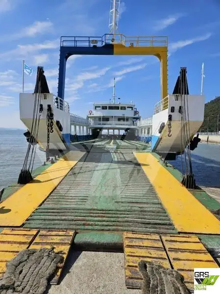 Balsa de desembarque, tanque à venda