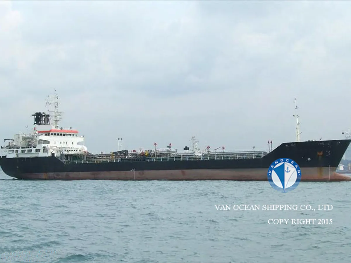 Navio-tanque de óleo/produtos químicos à venda