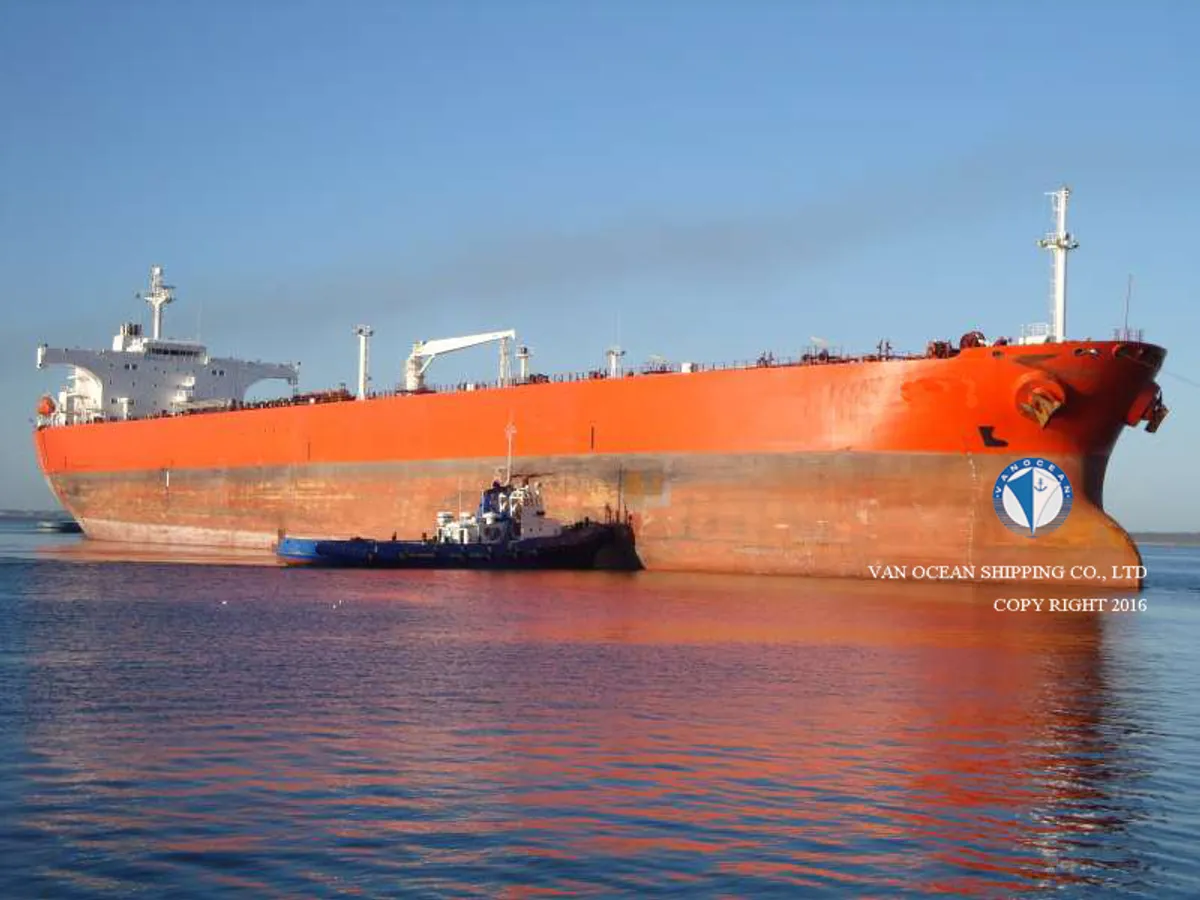 Navio-tanque de óleo/produtos químicos à venda