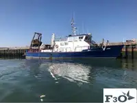 Navio de pesquisa à venda
