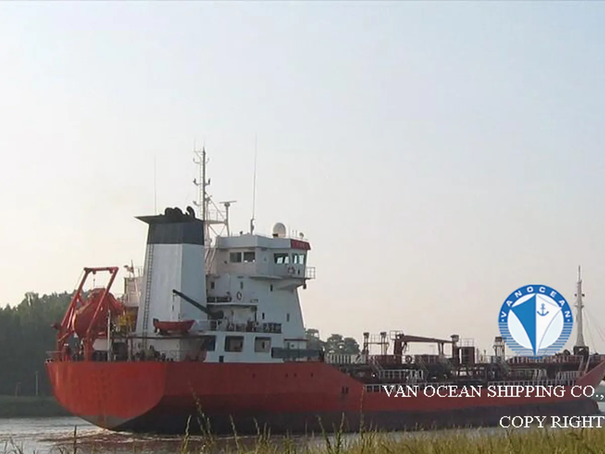 Navio-tanque de óleo/produtos químicos à venda
