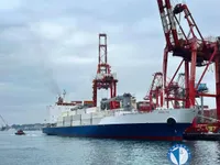 Navio frigorífico à venda
