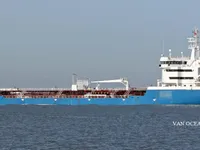 Navio-tanque de óleo/produtos químicos à venda