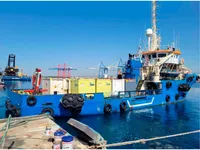 Navio de abastecimento à venda
