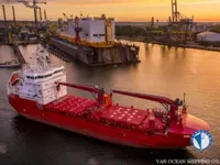 Navio frigorífico à venda