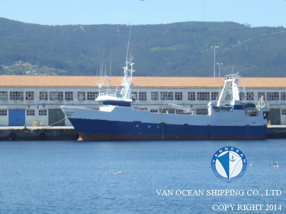 Navio de pesca de arrasto à venda