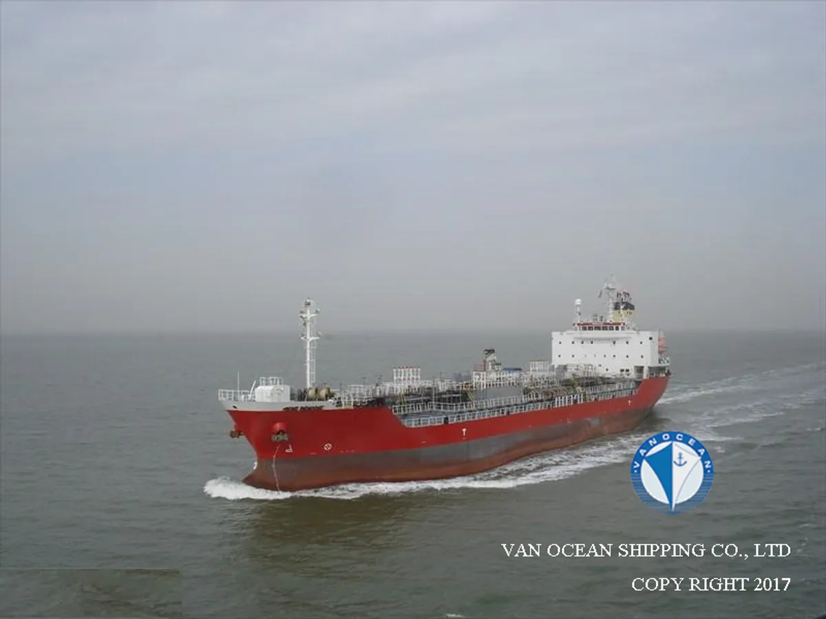 Navio-tanque de óleo/produtos químicos à venda